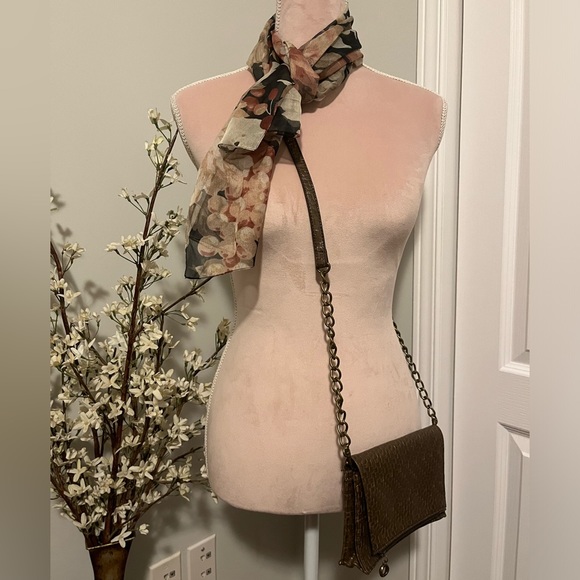 Crossbody bag - Picture 1 of 8